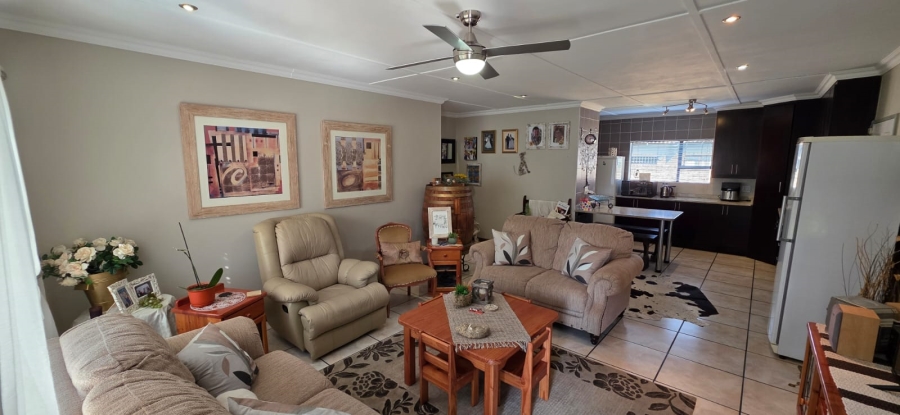 3 Bedroom Property for Sale in Grimbeeck Park North West